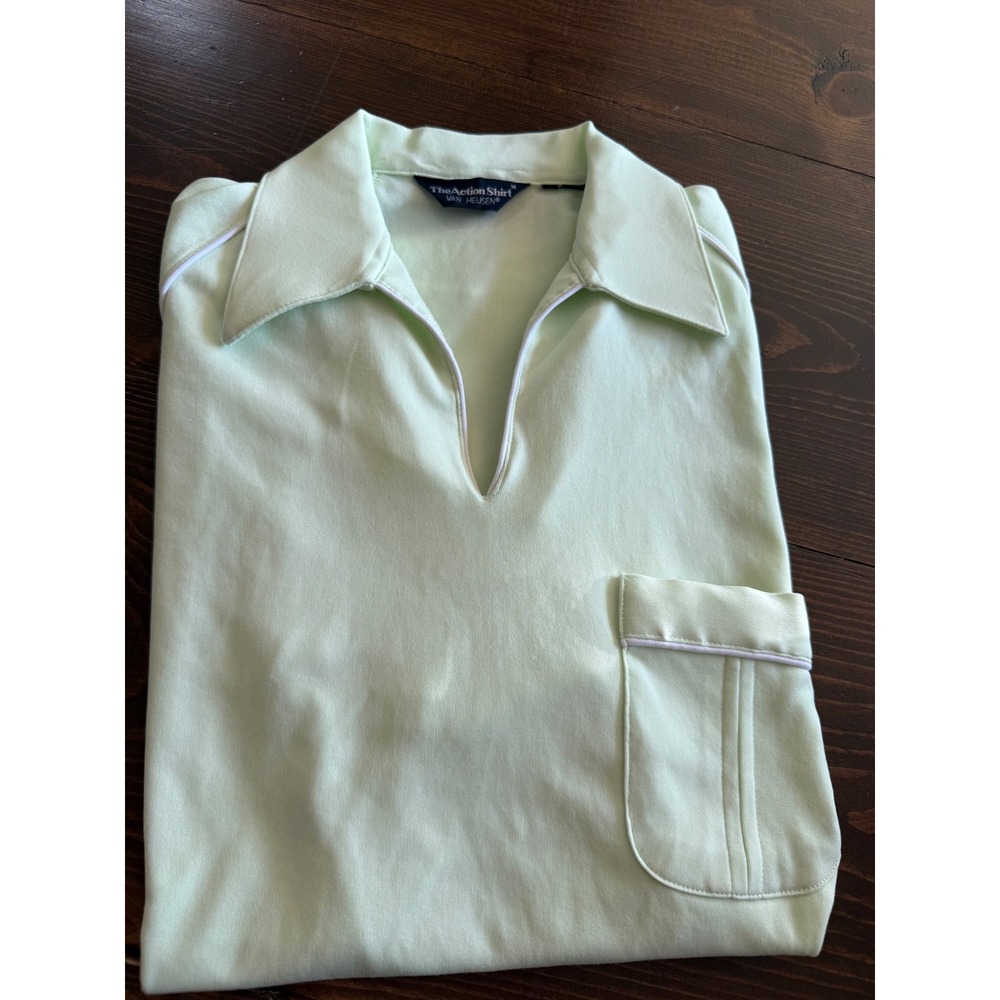 Vintage Van Heusen The Action Shirt Mens Medium Mint Green Retro V-Neck‎ Polo